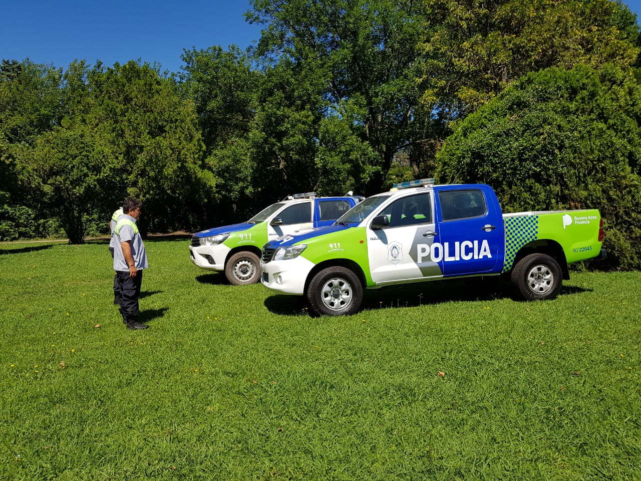 En la mañana de este sábado 22 de diciembre, el área de prensa del municipio informó sobre la incorporación de dos nuevos vehículos policiales que arribaron a nuestra ciudad en la tarde del viernes 21.